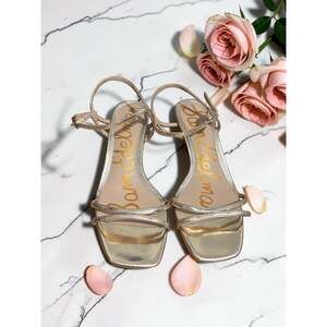 Sam Edelman Presley Strappy Kitten Heel Sz 8 Gold Sleek Open Toe Sandal Heels